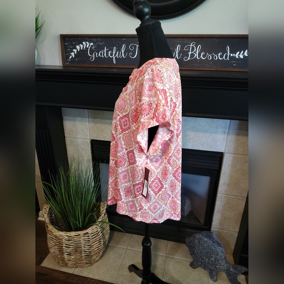 LOVE SCARLETT Pink and Cream  Patterned Blouse - Picture 9 of 12